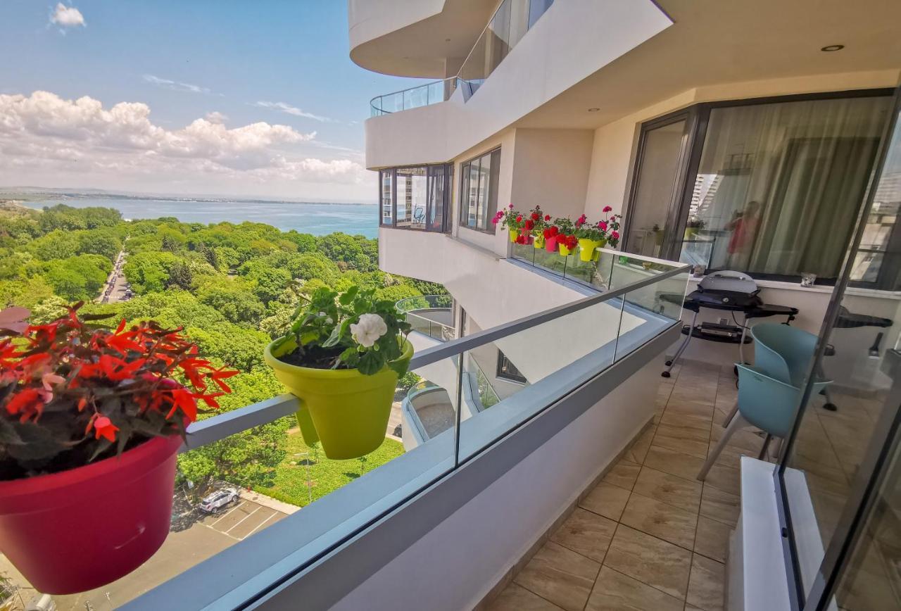 Luxury Apartments Alix Burgas Exterior foto