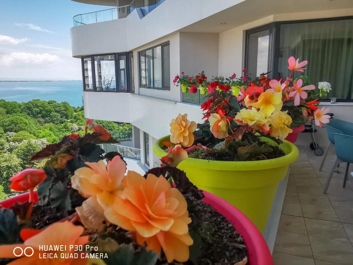 Luxury Apartments Alix Burgas Exterior foto